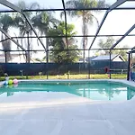 Luxury Home Pool- Ideal Paradise To Play & Work